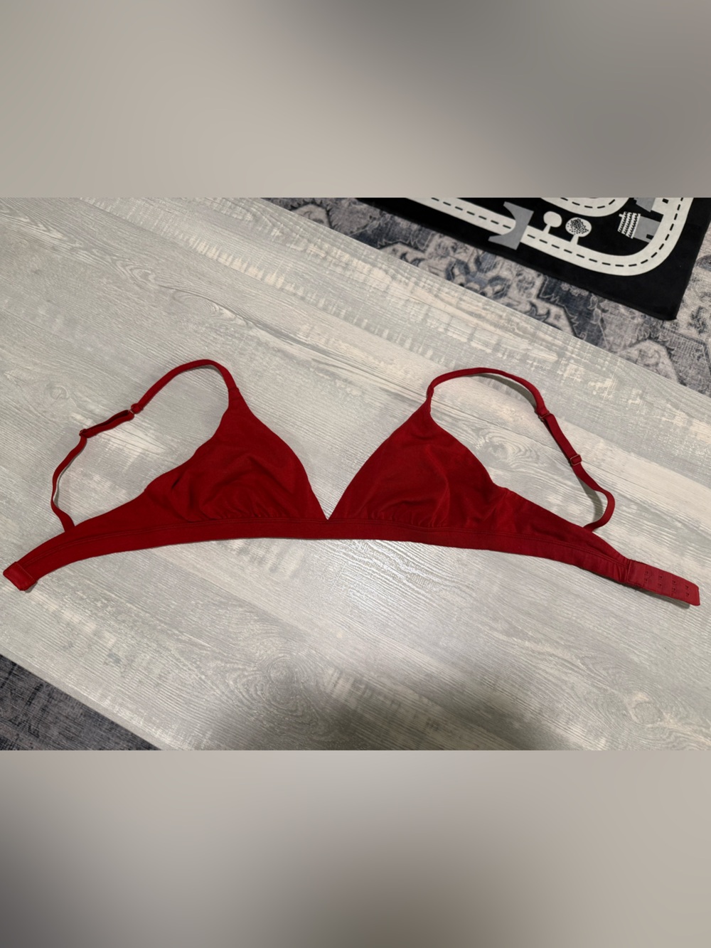 SKIMS Red Triangle Bralette - Stretch Knit
